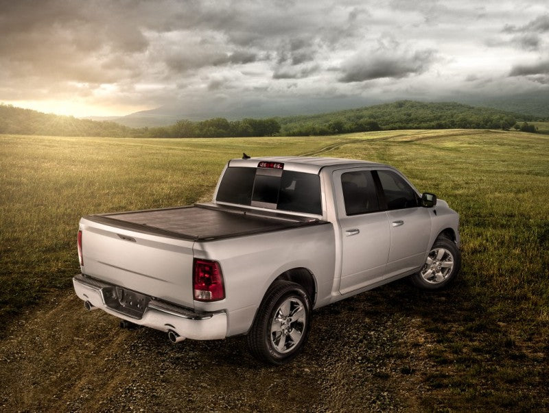 Roll-N-Lock 17-19 Ford F-250/F-350 Super Duty SB 80-9/16in M-Series Retractable Tonneau Cover