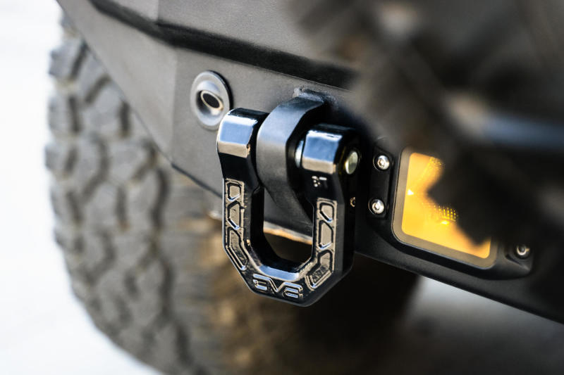 DV8 Offroad Elite Series D-Ring Shackles - Pair (Black)