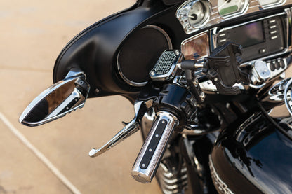 Kuryakyn Heavy Industry Grips Throttle-By-Wire Chrome