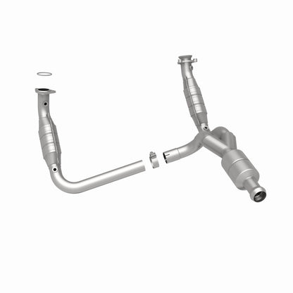 MagnaFlow Conv DF 09-13 Chevy Avalanche 5.3L